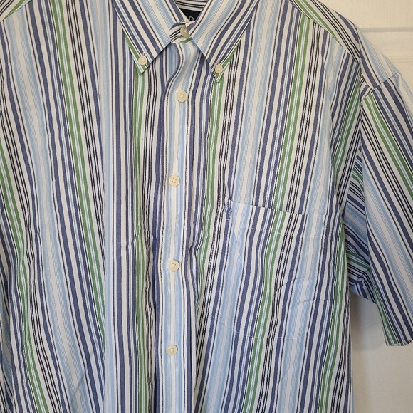 (611) Izod Men's Classic Short Sleeve Button Down Shirt, Size: L Color: Striped - Picture 5 of 11